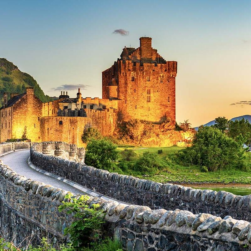 Eiilean Donan Caslte in Scotland