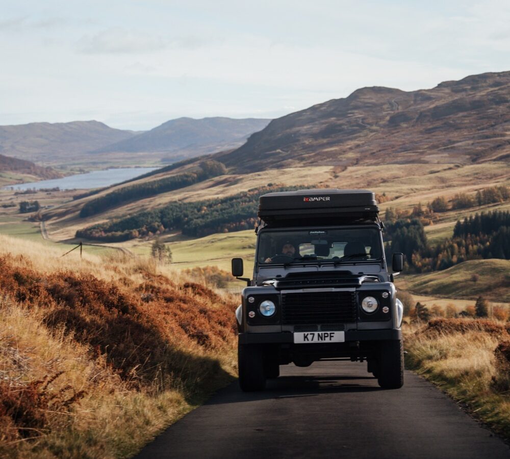 Land Rover on Highland Road