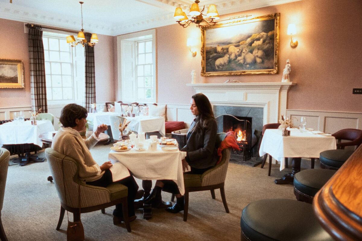 highland-reset-08-nomadic-highlands The hotel dining room with the fire lit